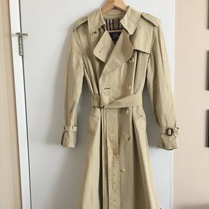 Rare Size - Vintage Burberry Trench <3